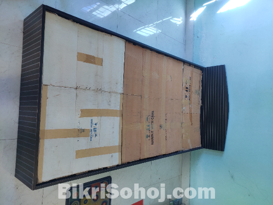 ফুল ফ্রেশ খাট